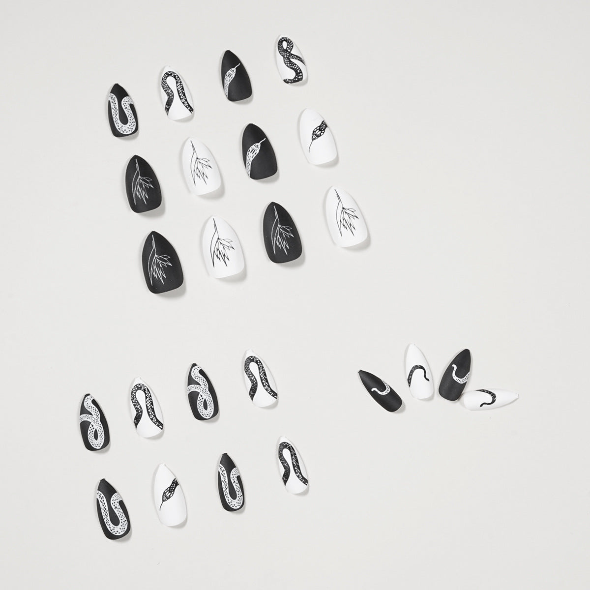 Dark Snake Pattern Mandarin Duck Wearing Manicure Fake Nail Manicure Patch Nail Patch Waterproof Removable Nail