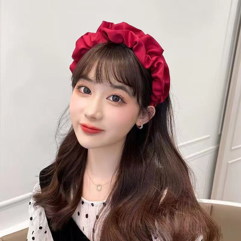 Women's wide brimmed hair accessories with high cranial crest and large intestine folds and hair bands