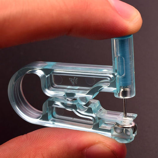 Free 1Pairs Disposable Adult Ear Piercing Gun Painless Health Sanitation Asepsis Ear Piercing Gun Pierce Tools With Ear Stud