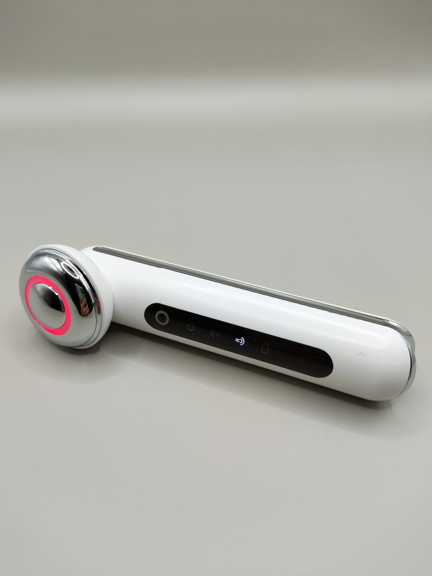 RF beauty instrument, new household introducer, RF RF color light rejuvenation, EMS lifting, massage and firming skin care instr