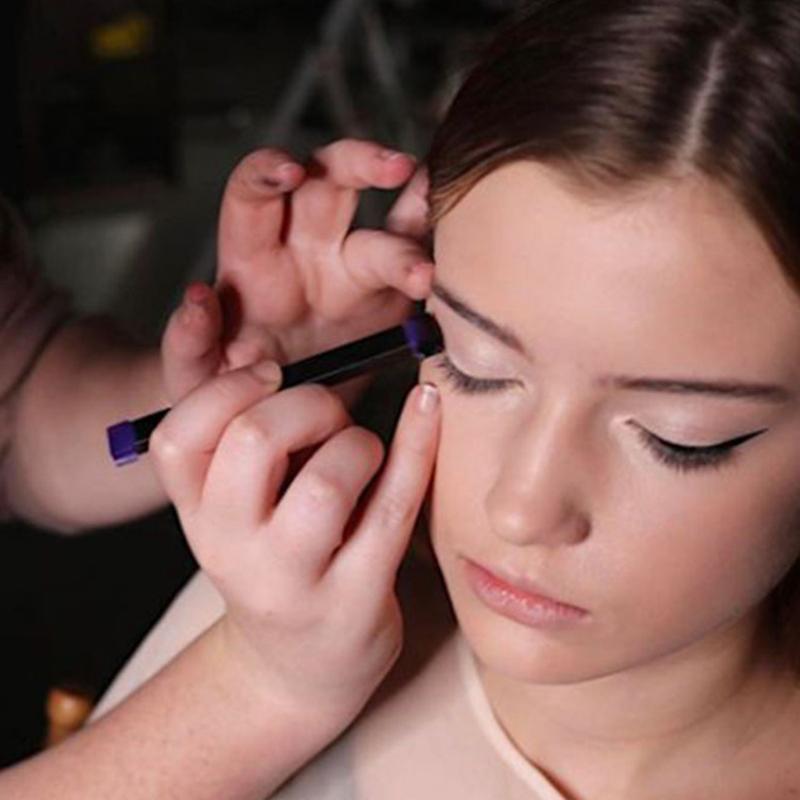 Vamp Stamp Eyeliner Cosmetic Tool